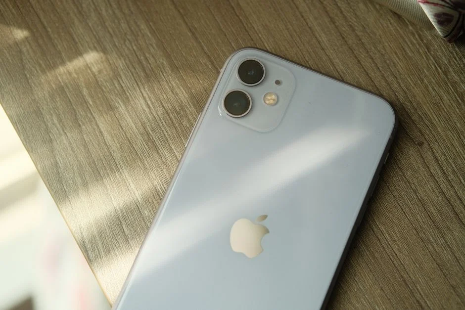 Apple Sued by Indian Engineer Over Alleged Discrimination — Silicon Valley Reacts