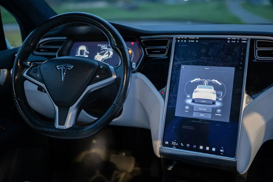 Florida Man Dies After Tesla's Autopilot Crashes Into Pond — What Investors Need to Know — Startups