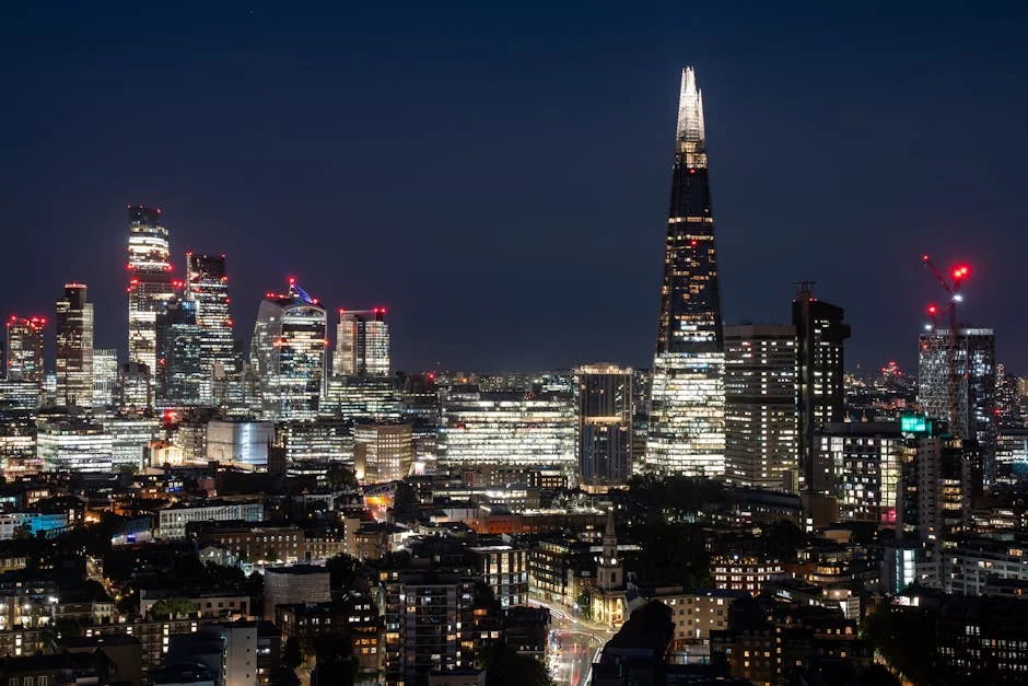London's AI Hiring Surge: Anthropic Offers Up to £630k Salaries