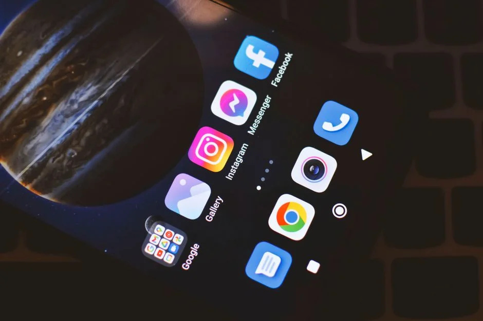 Pixel 11 Wallpaper Leak Exposes Google's Hardware Strategy Before Launch — Science