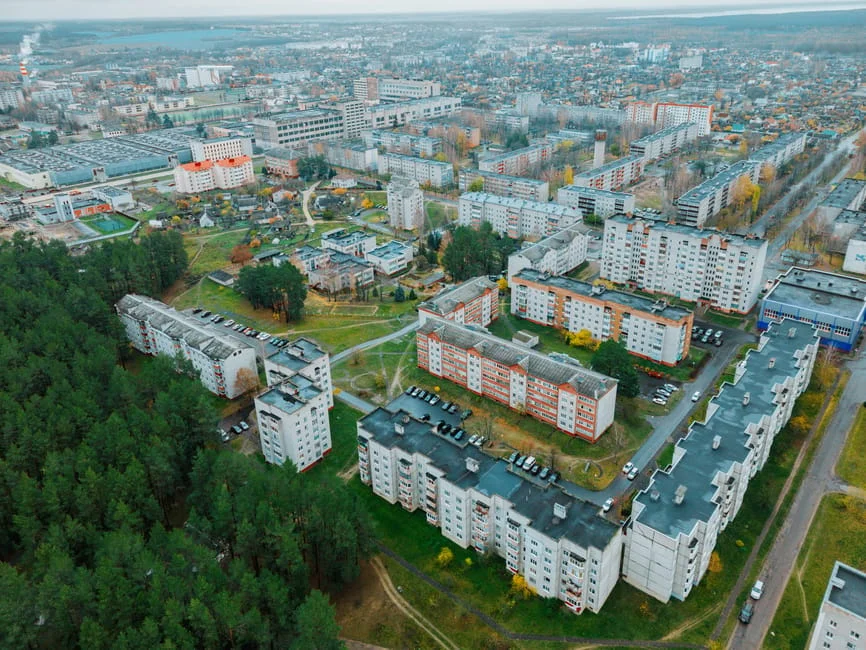 Russia's Drone Strikes Romanian Apartment, Escalating Tensions in Eastern Europe