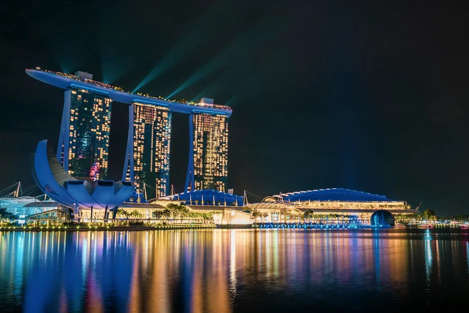 Singapore Expands Luxury Market as Macau Pursues Digital Growth Strategy