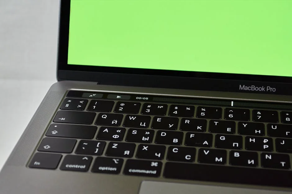 Windows 11 Laptops Outsell Apple’s New MacBook Neo — What Investors Need to Know